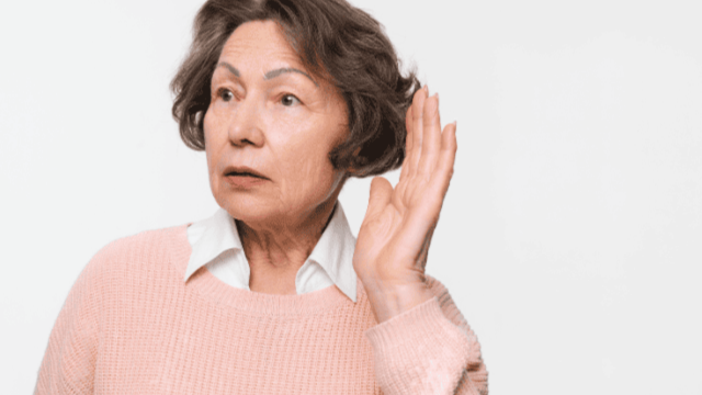 感音性難聴に悩む女性
