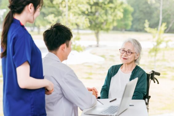 骨伝導補聴器が向いている人・向いていない人